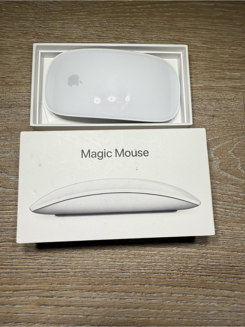 Apple White Magic Mouse with Multi-Touch Surface